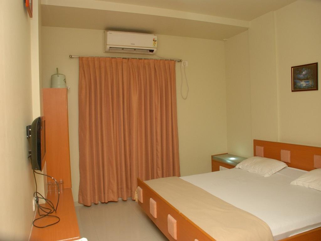 Hotel Nyay Mandir Bharuch Pokoj fotografie